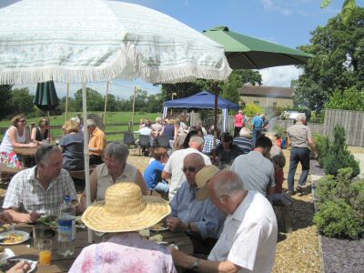 {short description of image}