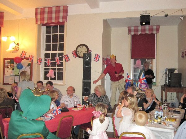 {short description of image}